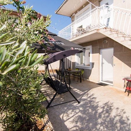 Apartments Ivica - Garden Terrace Слатине Экстерьер фото