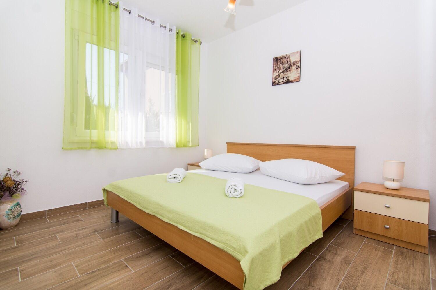 Apartments Ivica - Garden Terrace Слатине Экстерьер фото