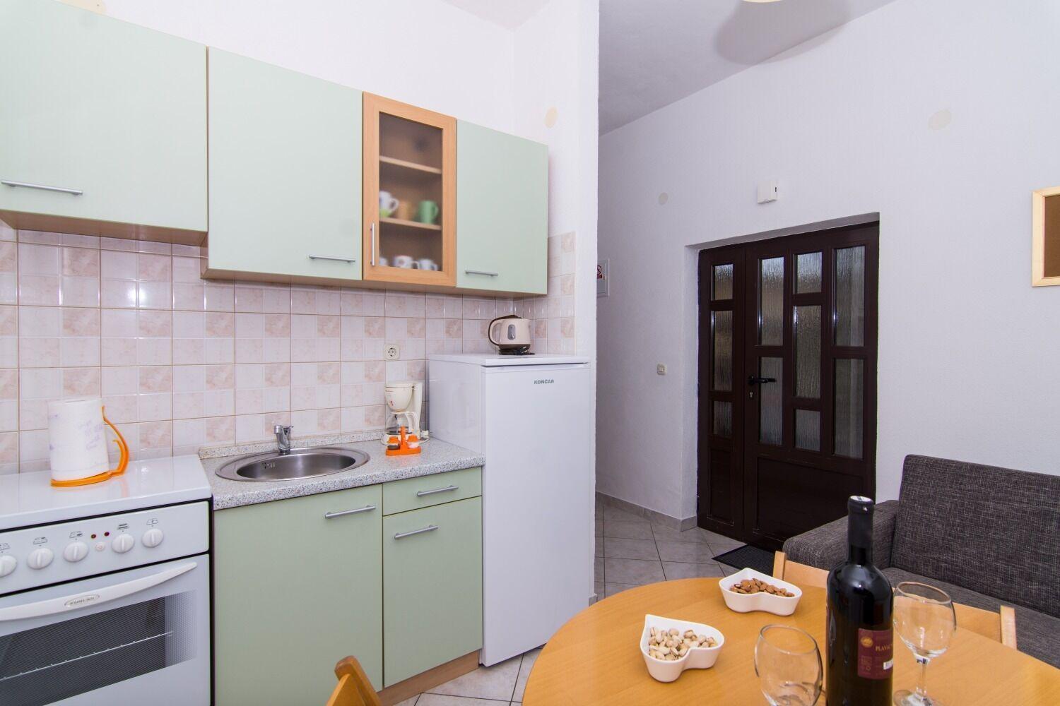 Apartments Ivica - Garden Terrace Слатине Экстерьер фото